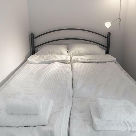 Apartament Szarych Szeregow 46A/1 卡托维兹 外观 照片